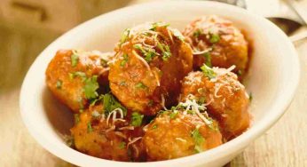 Basta col merluzzo al cartoccio: un po’ di quinoa, tanta salsa e guarda che polpette super per cena